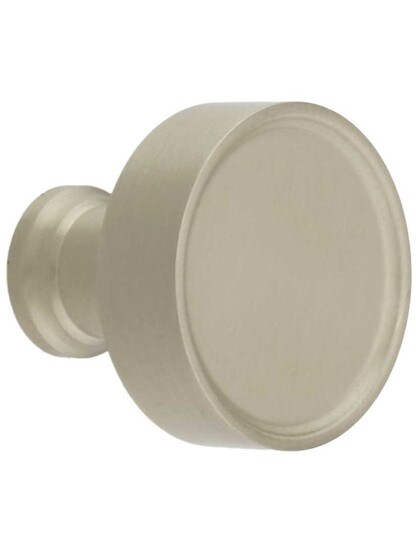 Hunter Cabinet Knob - 1 1/4 inch Diameter in Satin Nickel.